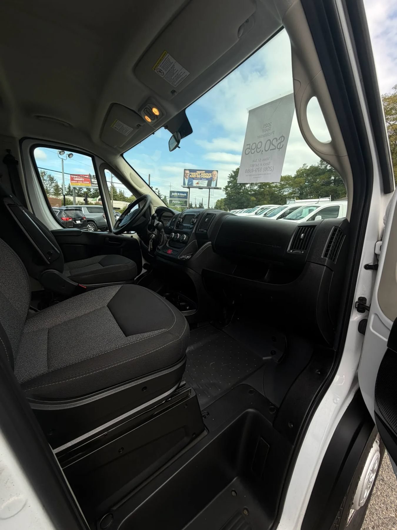 Used 2021 RAM ProMaster 2500 FWD image 28