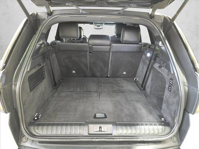 Used 2020 Land Rover Range Rover Sport HSE image 12