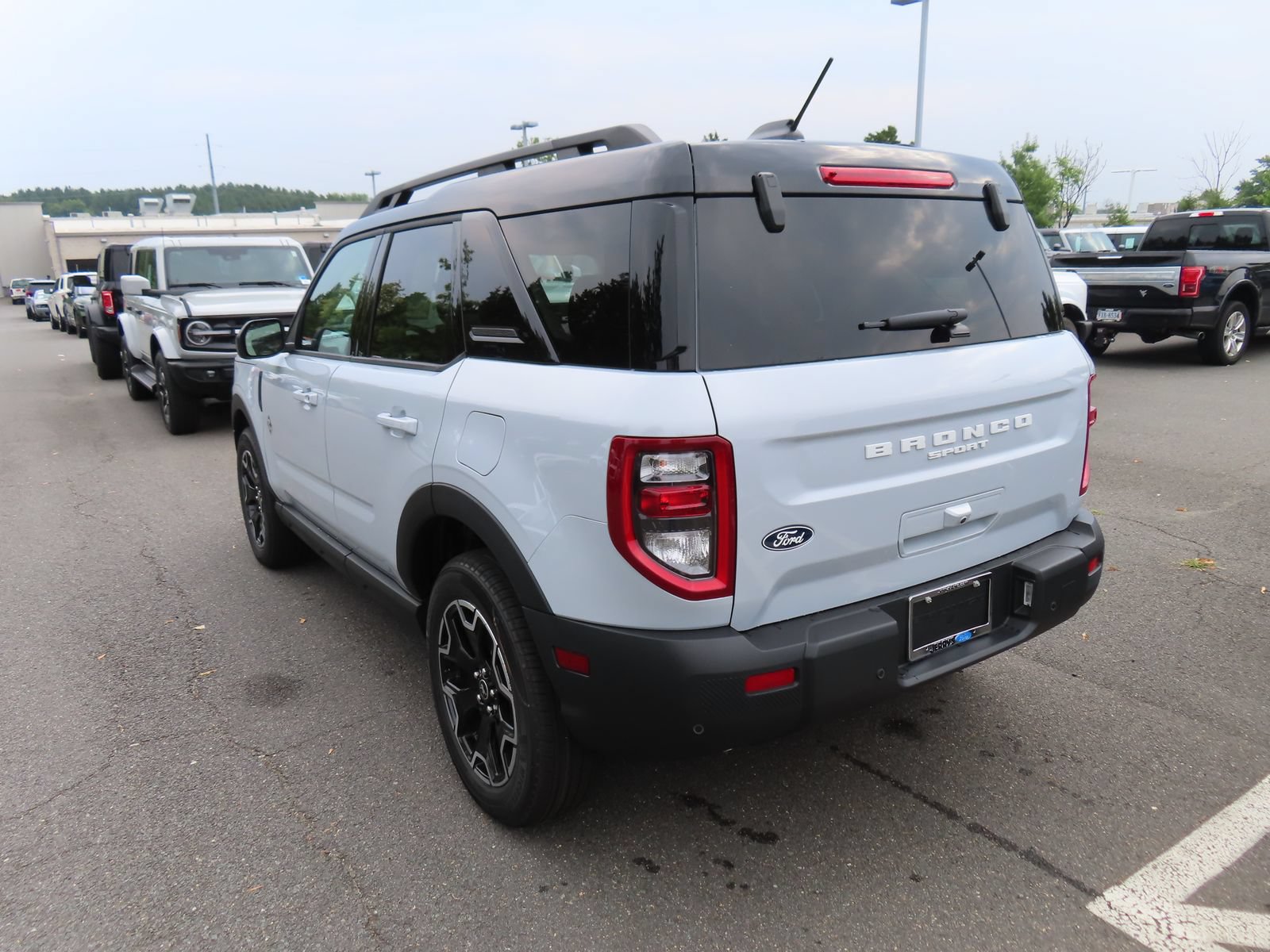 New 2026 Ford Bronco Sport Outer Banks AWD/4WD image 6