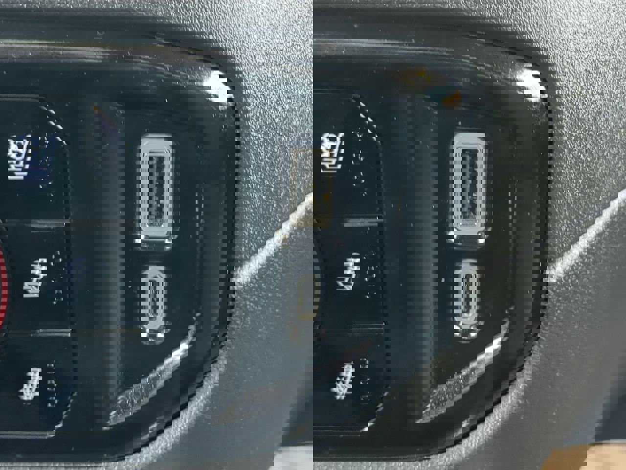 Used 2025 Chevrolet Silverado 2500 ZR2 image 23