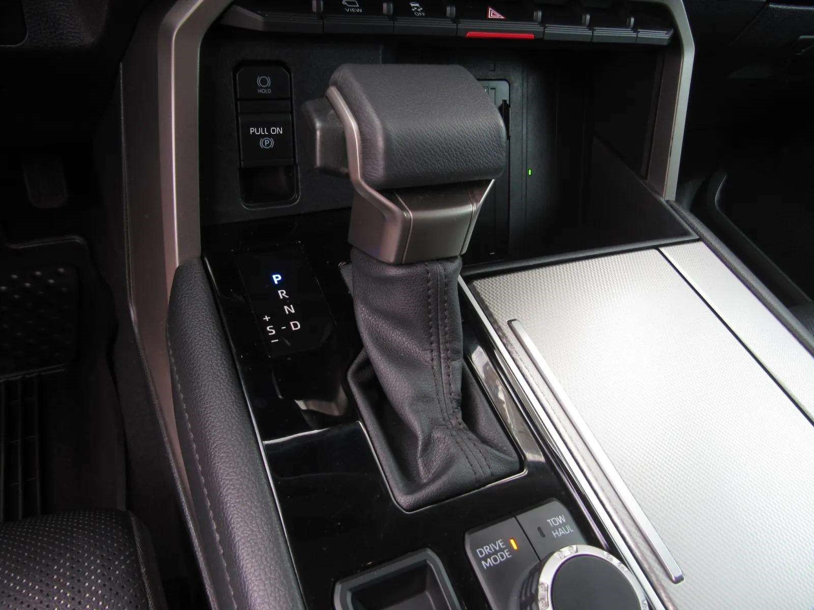 Used 2024 Toyota Sequoia Limited AWD/4WD image 21