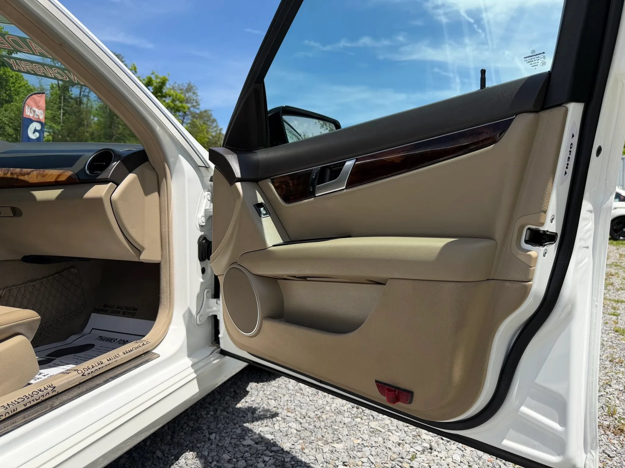 Used 2013 Mercedes-Benz C 250 Sedan image 38
