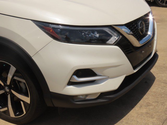 Used 2021 Nissan Rogue Sport SL w/ Premium Package FWD image 5