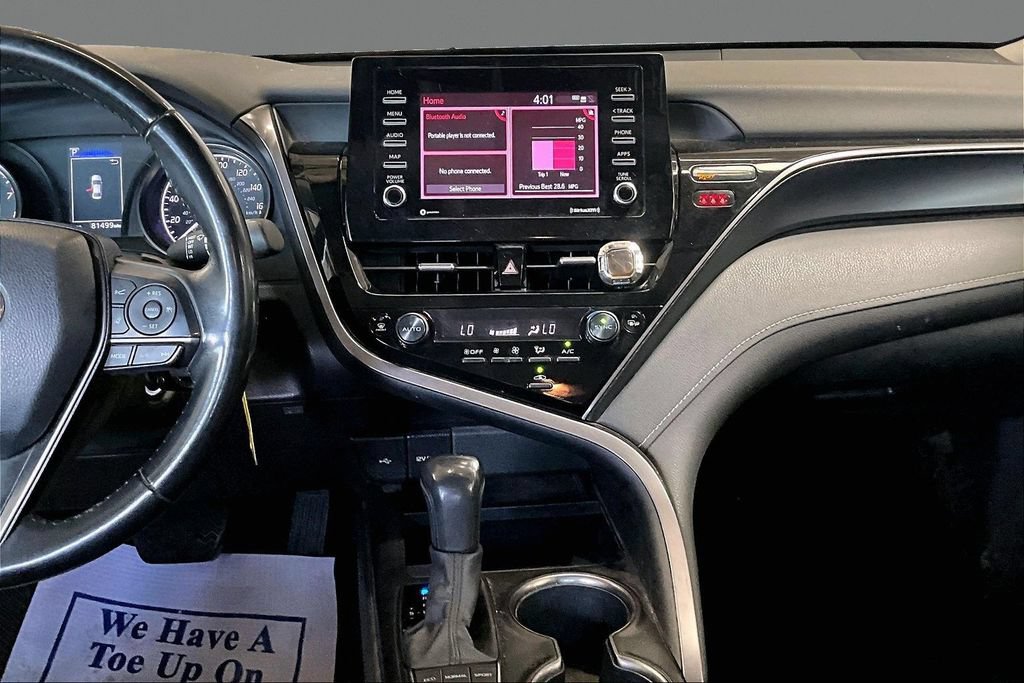 Used 2023 Toyota Camry SE FWD image 5