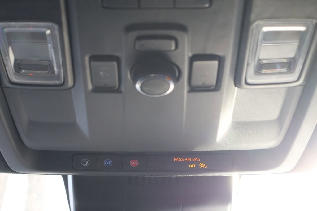 Certified 2023 Chevrolet Tahoe Z71 w/ Luxury Package image 38