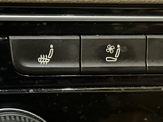 Used 2022 Volkswagen Atlas SEL Premium image 27