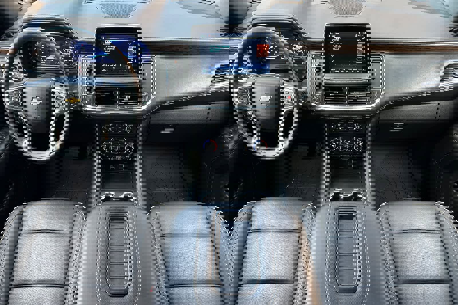 Used 2024 Chevrolet Tahoe Premier w/ Premium Package image 12