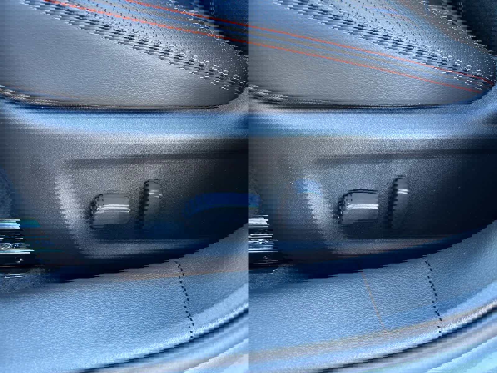 New 2025 Nissan Altima 2.5 SR image 18