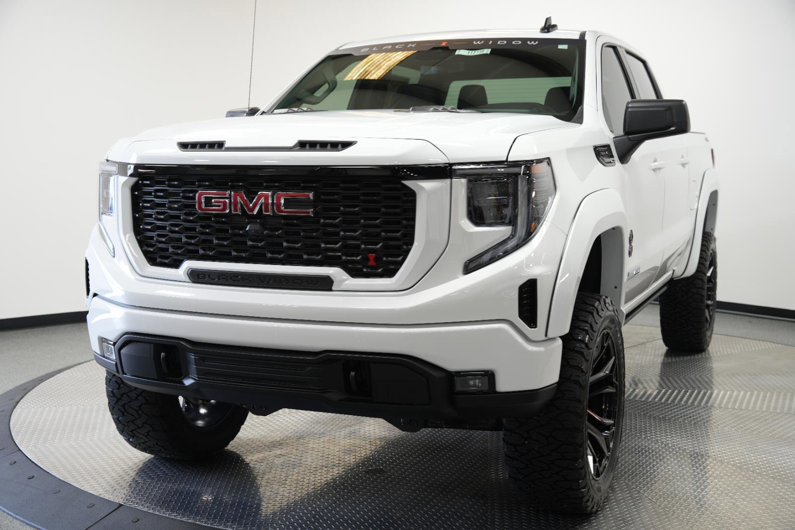 New 2026 GMC Sierra 1500 Elevation AWD/4WD image 3