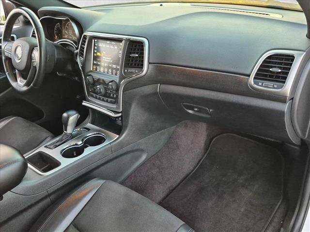 Used 2018 Jeep Grand Cherokee Altitude RWD image 23