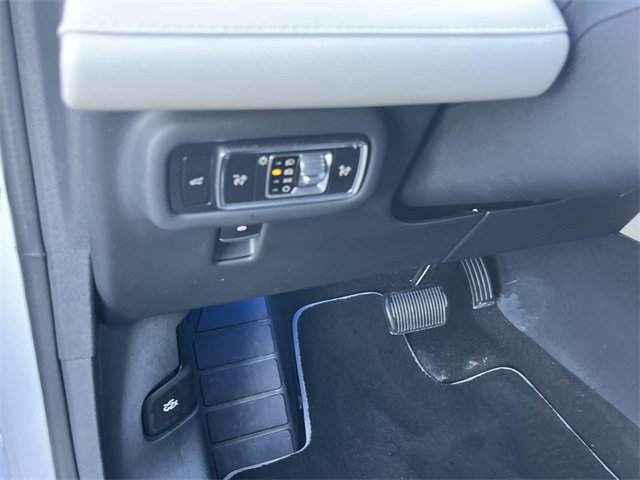 Used 2024 Lincoln Nautilus Reserve image 31