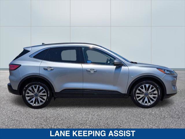 Certified 2022 Ford Escape Titanium w/ Class II Trailer Tow Package AWD/4WD image 6