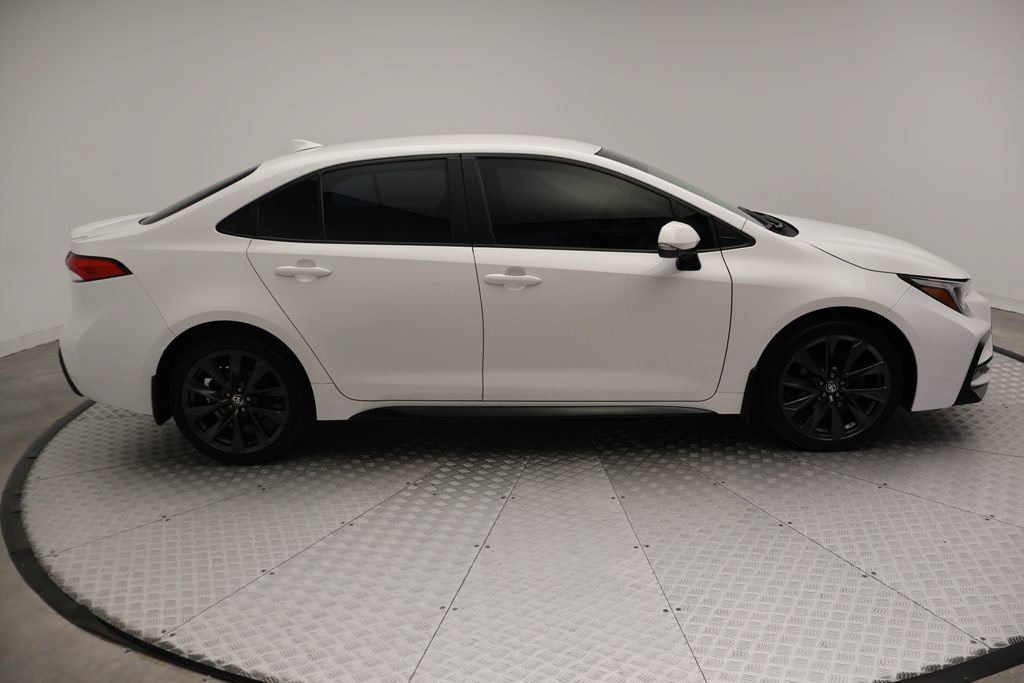 Used 2024 Toyota Corolla SE FWD image 7