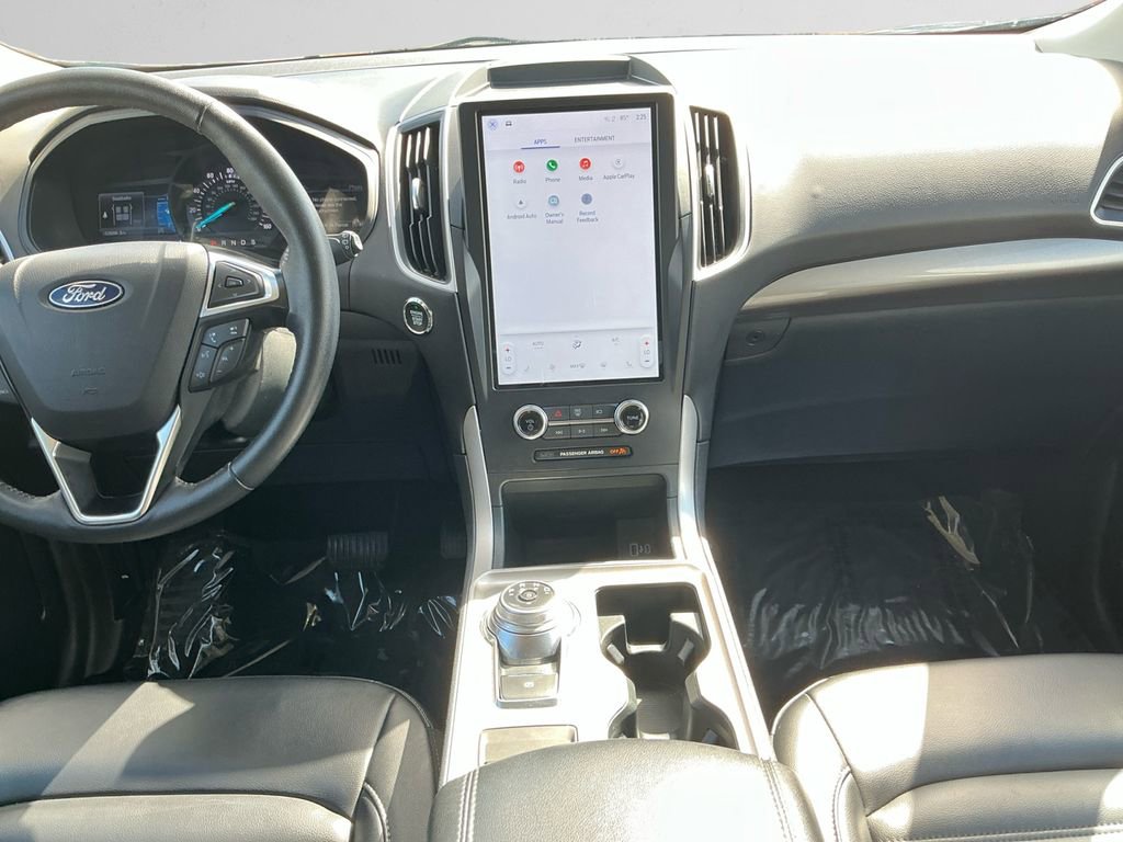 Used 2024 Ford Edge SEL image 11