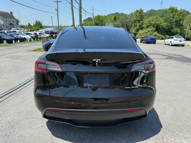 Used 2023 Tesla Model Y Long Range AWD/4WD image 4
