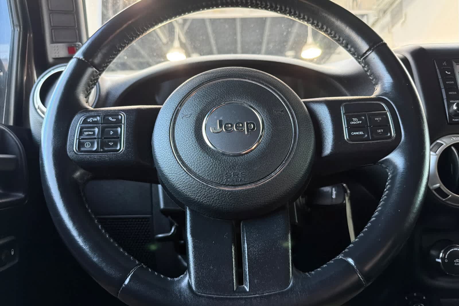 Used 2016 Jeep Wrangler Unlimited Sahara w/ Connectivity Group AWD/4WD image 24