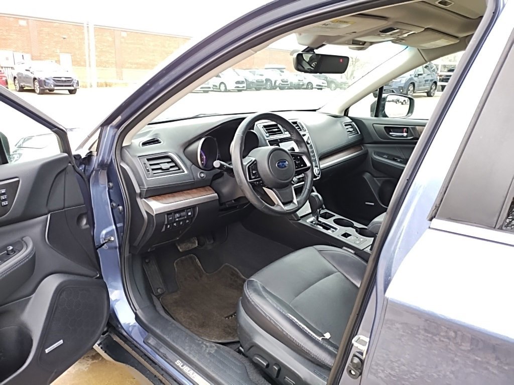 Used 2018 Subaru Outback 2.5i Limited image 21