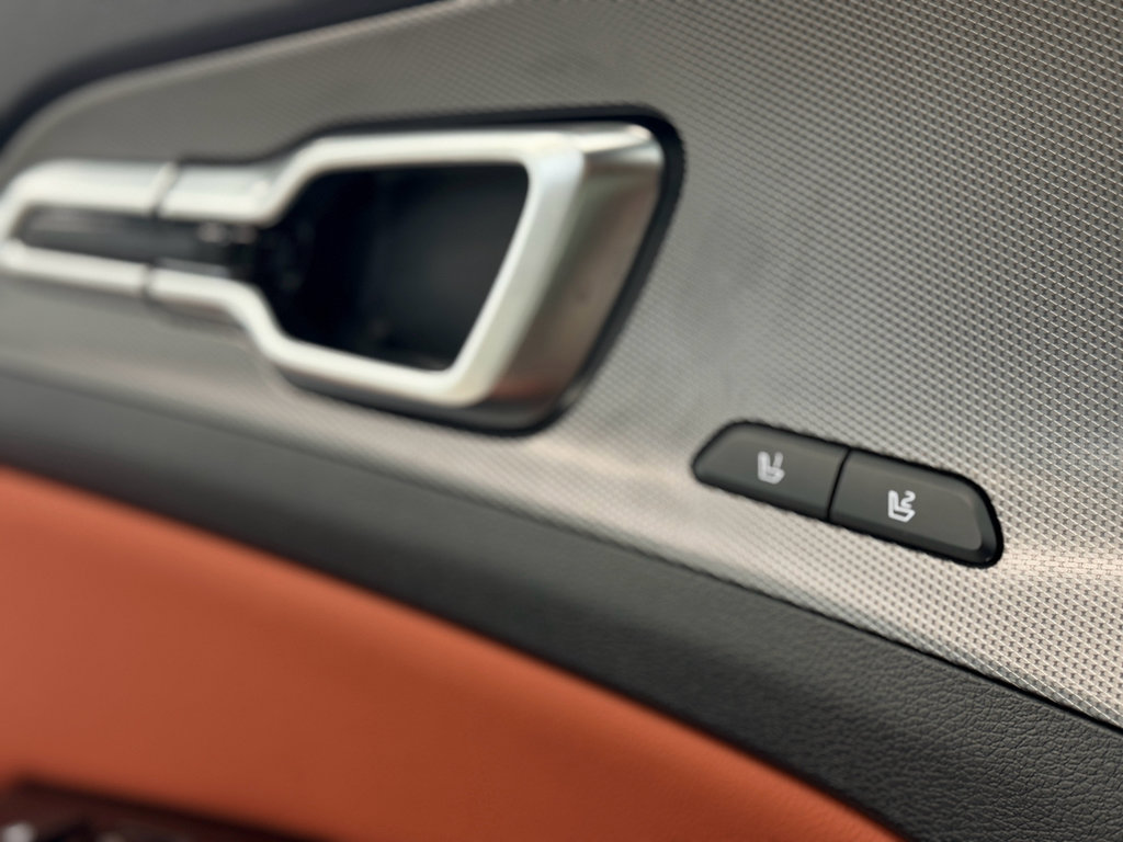 Used 2024 Kia Sportage SX image 18