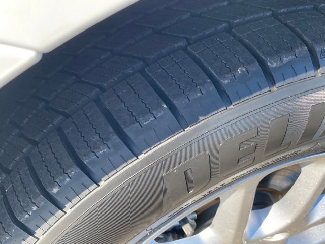 Used 2024 Chrysler Pacifica Touring-L image 21