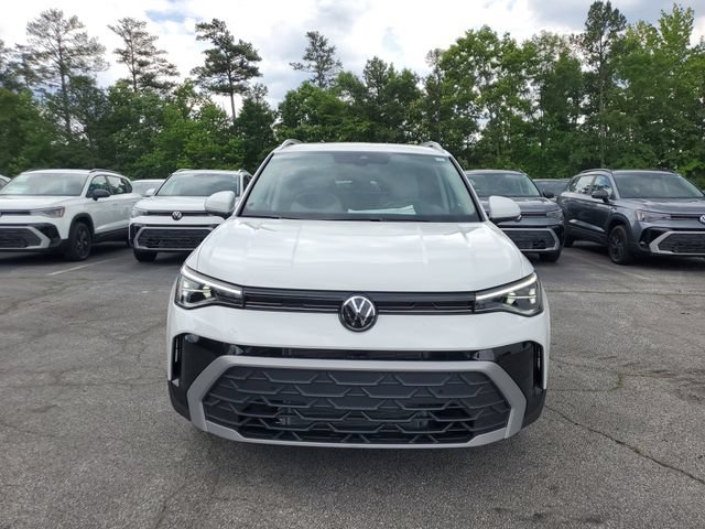 New 2026 Volkswagen Taos SE FWD image 2