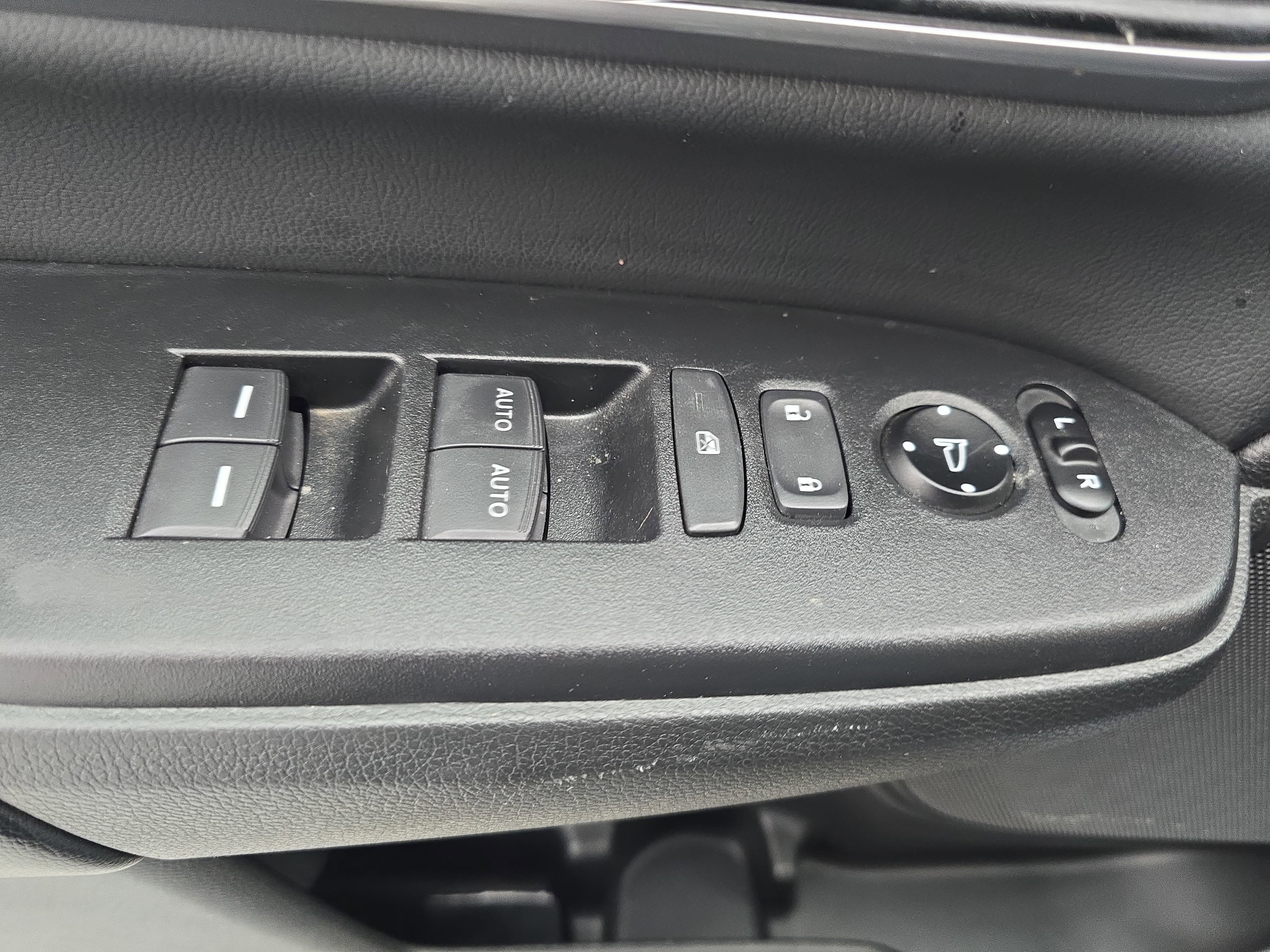 Used 2021 Honda CR-V Touring image 27
