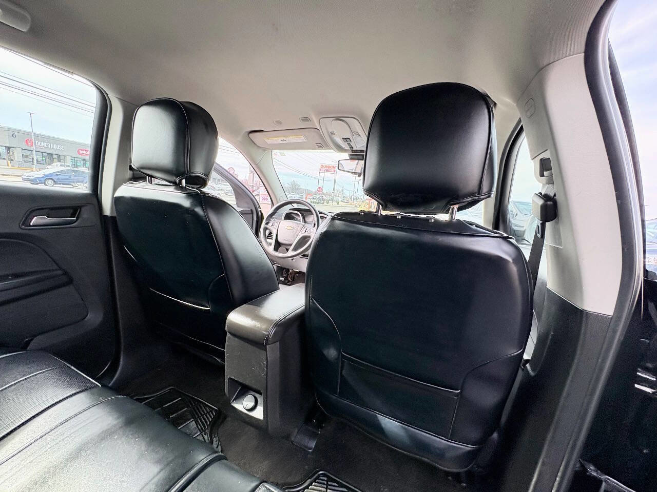 Used 2017 Chevrolet Equinox LS image 32