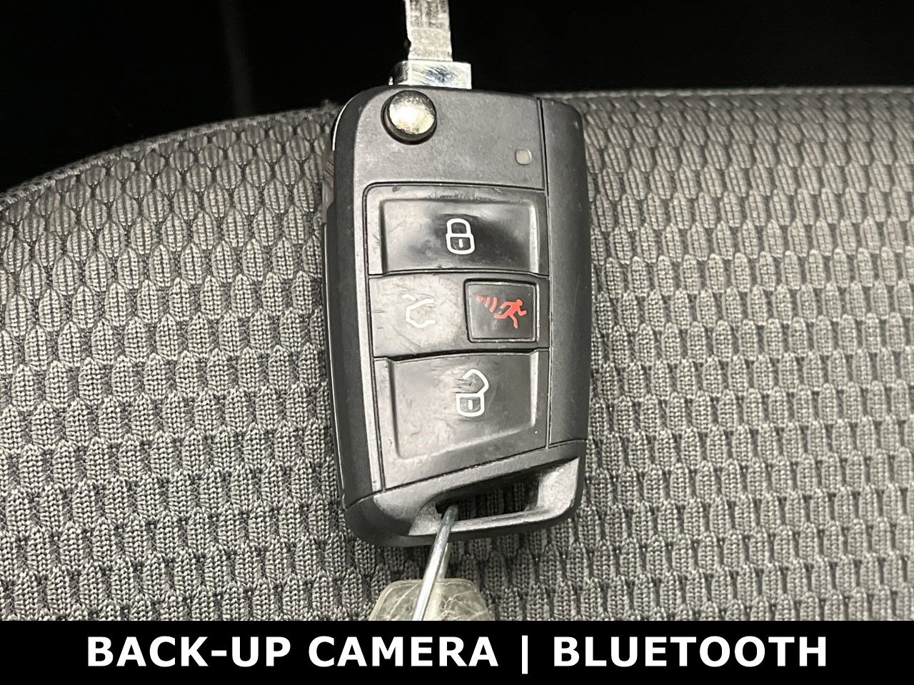 Used 2020 Volkswagen Golf 4-Door image 23