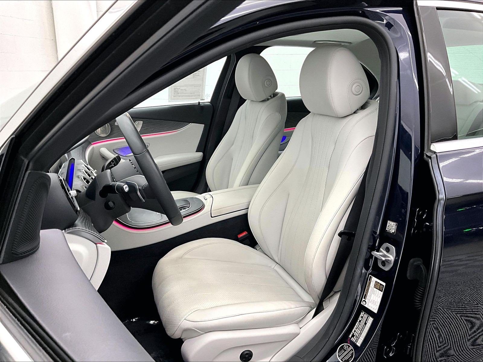 Used 2022 Mercedes-Benz E 350 Sedan image 16