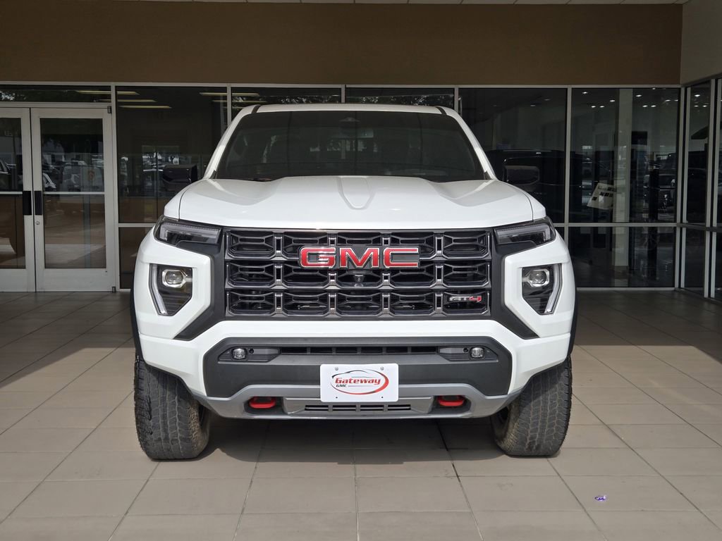 Used 2024 GMC Canyon AT4 w/ Technology Package AWD/4WD image 2