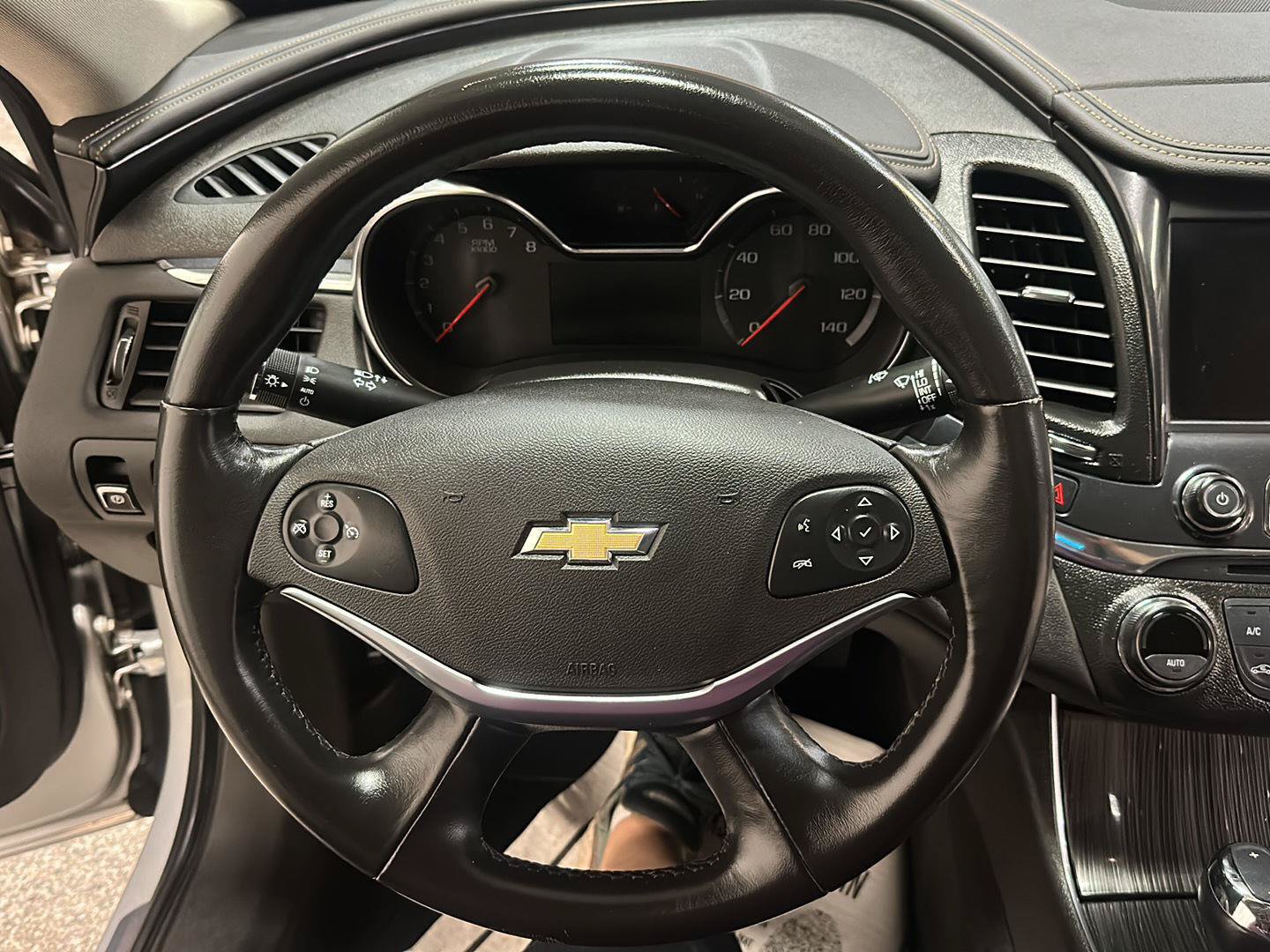 Used 2018 Chevrolet Impala Premier FWD image 18