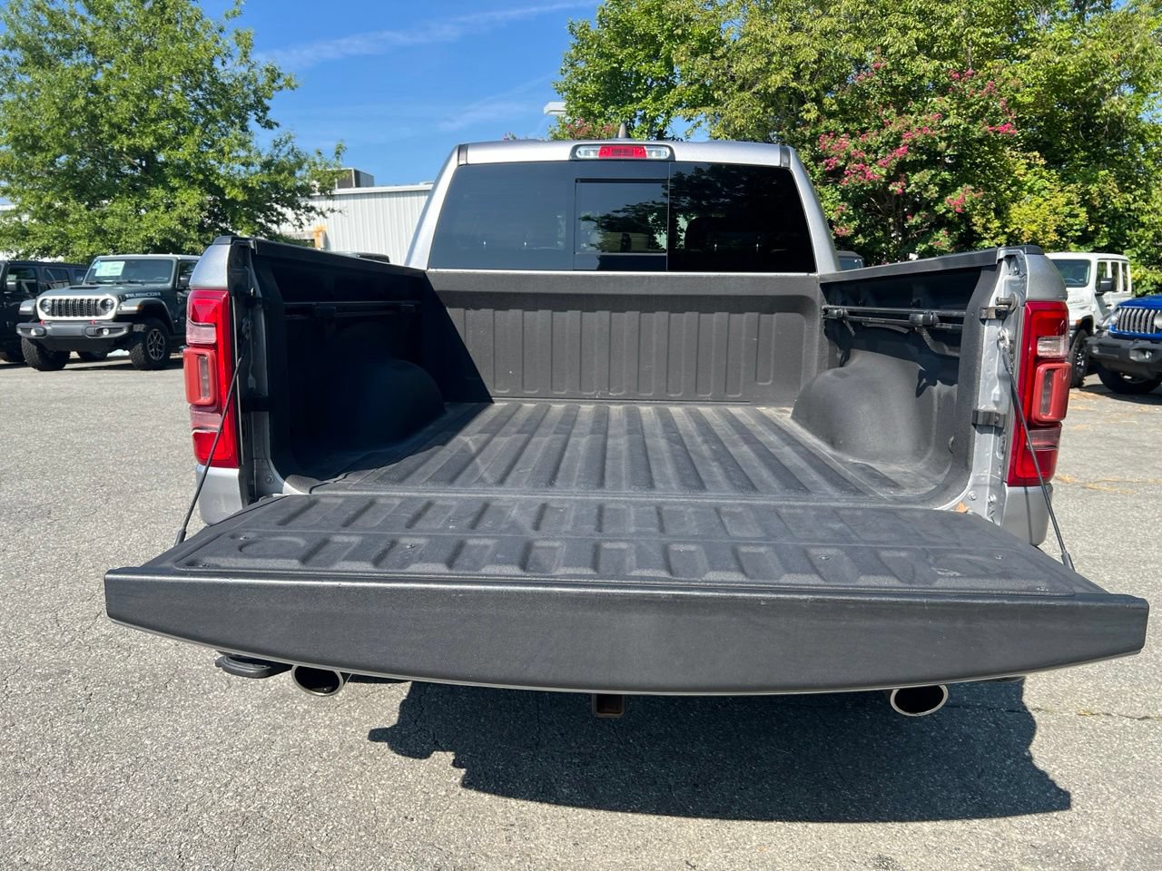 Used 2019 RAM 1500 Limited AWD/4WD image 15