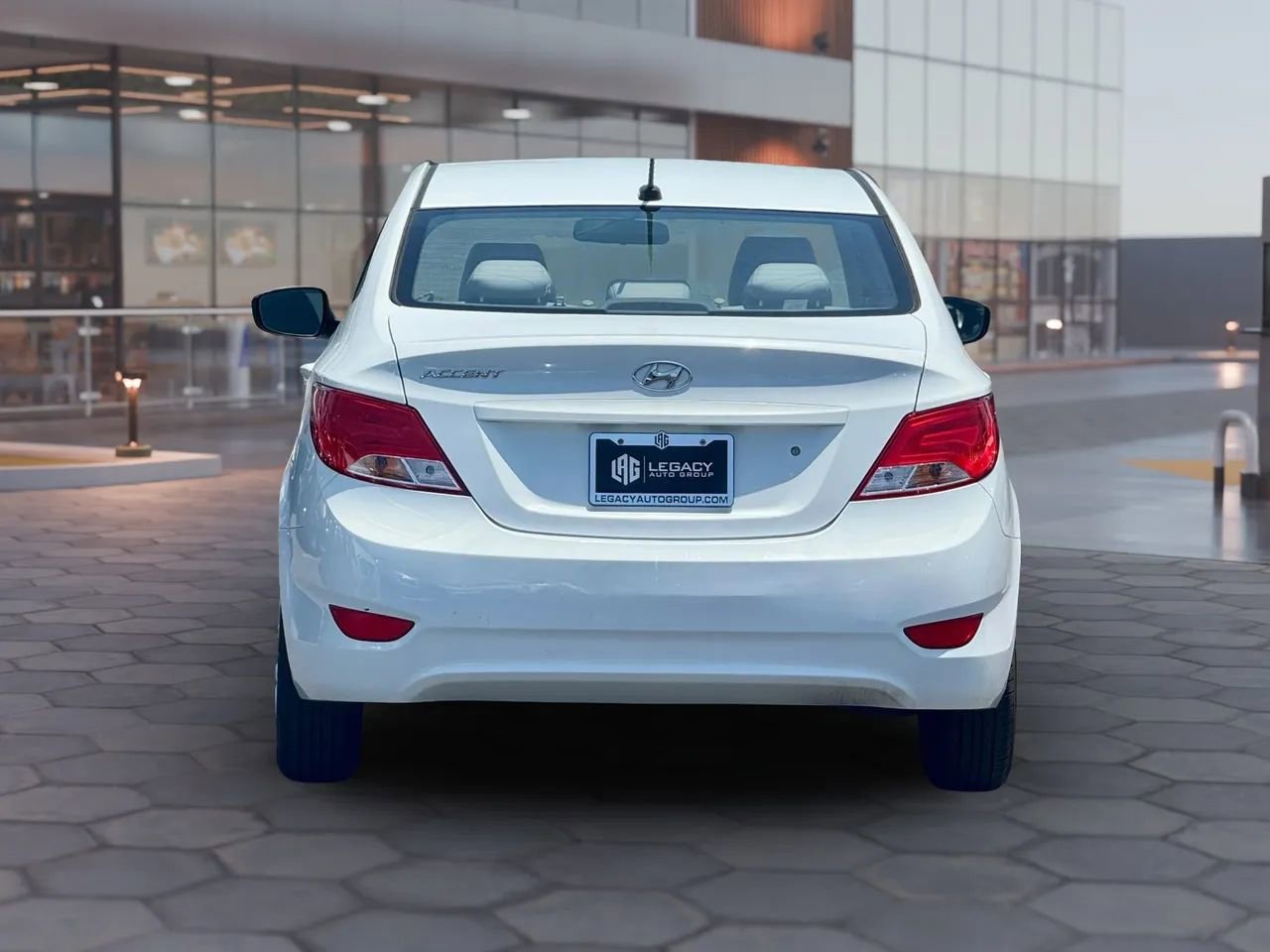 Used 2017 Hyundai Accent SE image 2