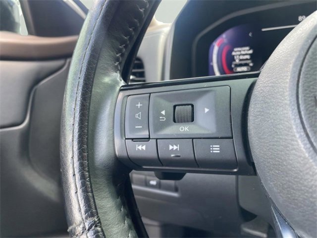 Used 2022 Nissan Rogue Platinum w/ Head-Up Display Package image 15