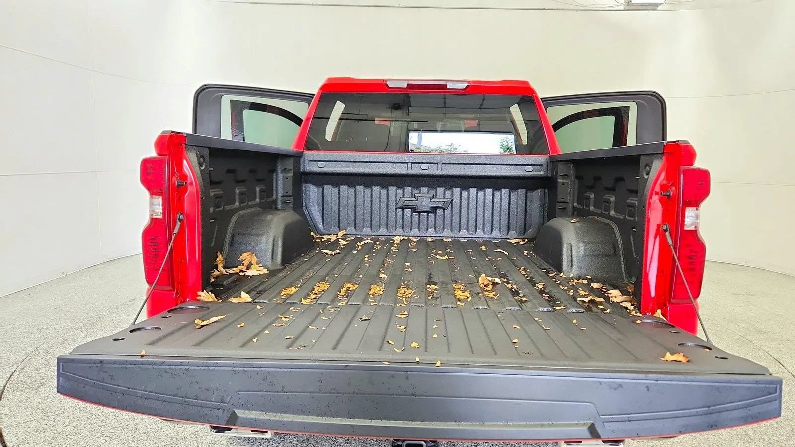 New 2026 Chevrolet Silverado 1500 Custom Trail Boss w/ LPO, Dark Essentials Package AWD/4WD image 39