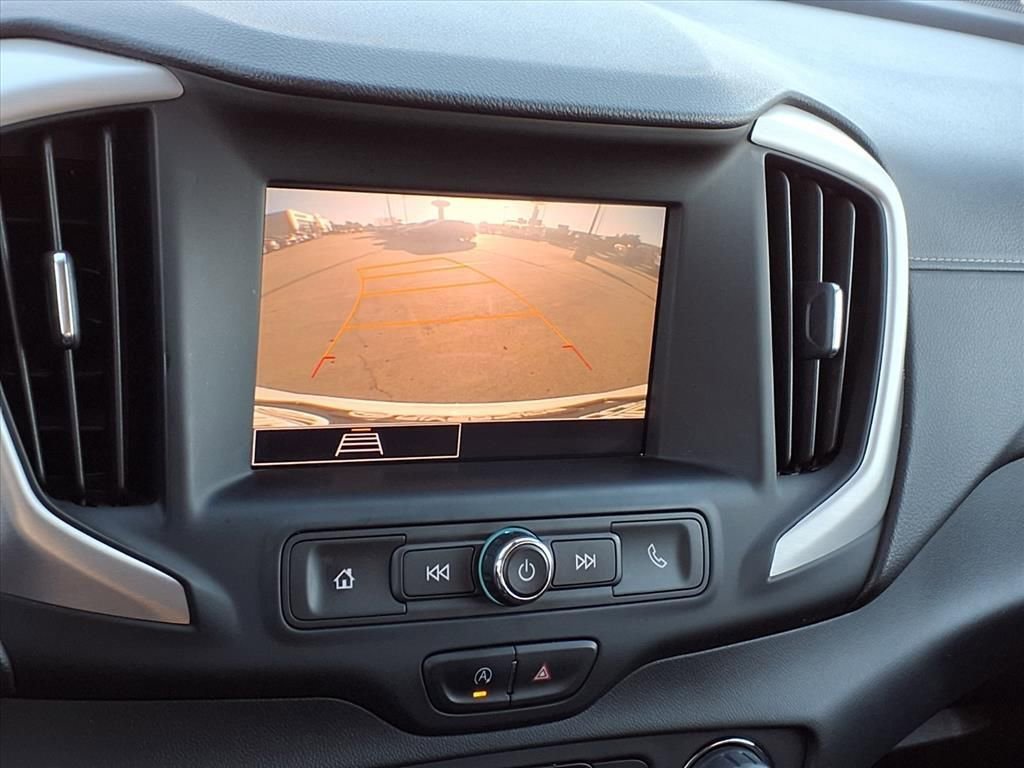 Used 2023 GMC Terrain SLE w/ Driver Convenience Package image 11