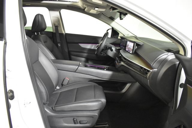 Certified 2025 Nissan Murano SL w/ Cargo Package AWD/4WD image 38