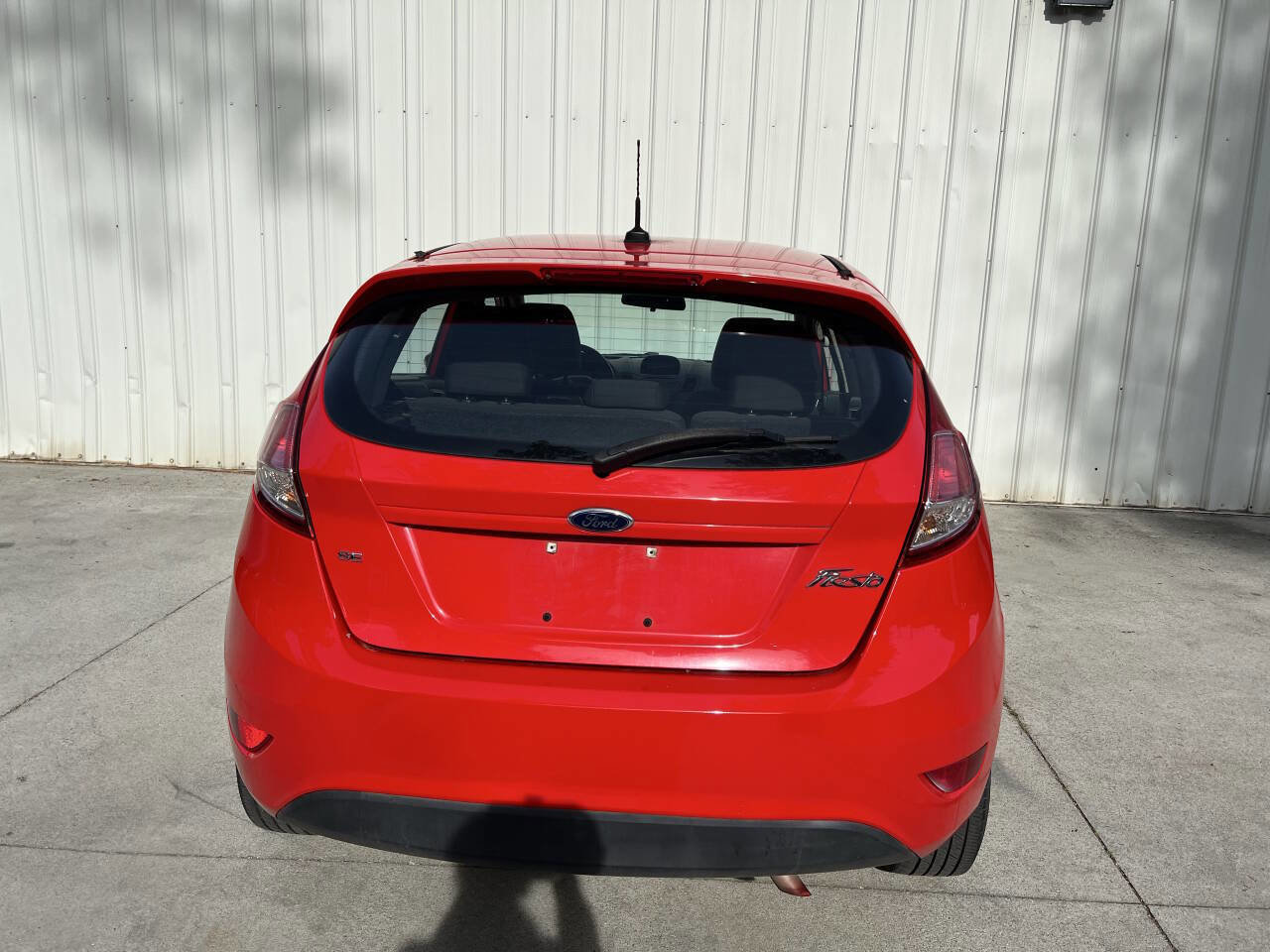 Used 2014 Ford Fiesta SE FWD image 4