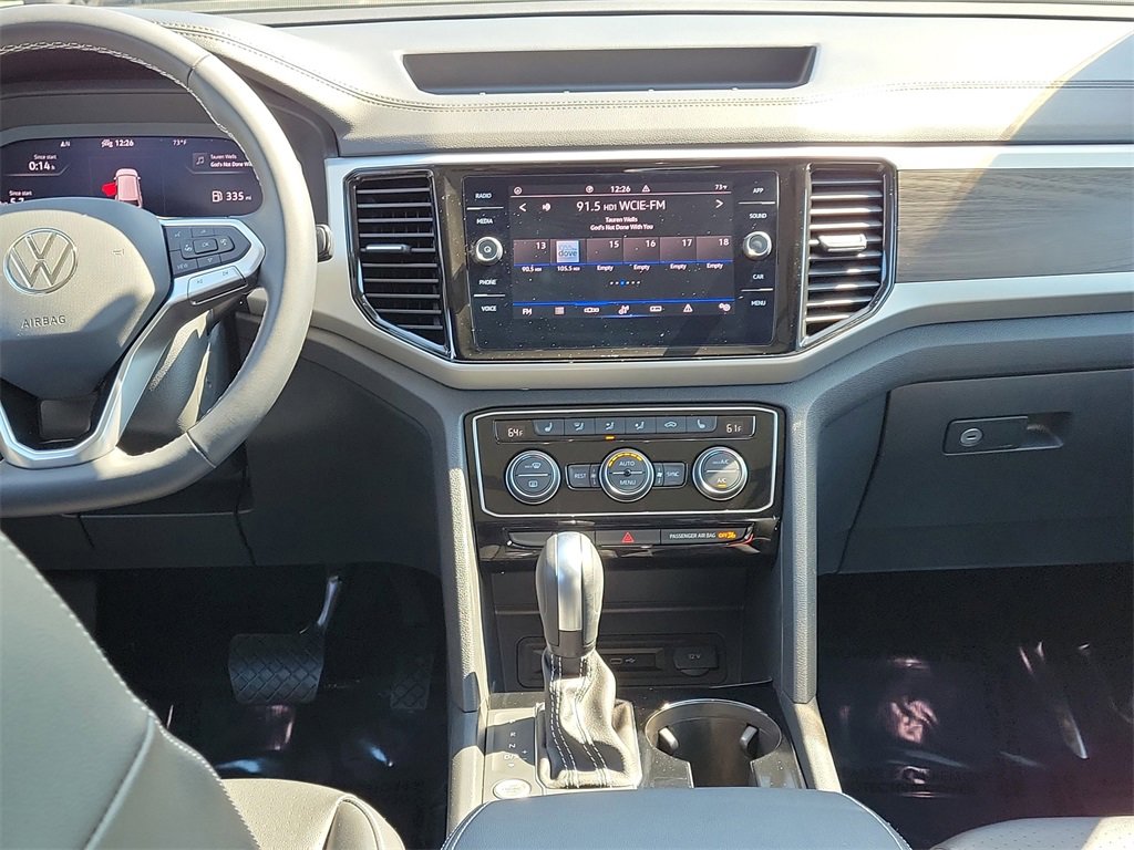 Used 2022 Volkswagen Atlas SE w/ Panoramic Sunroof Package image 17