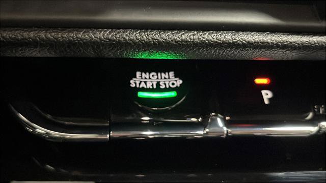 Used 2025 Lincoln Corsair Grand Touring image 23