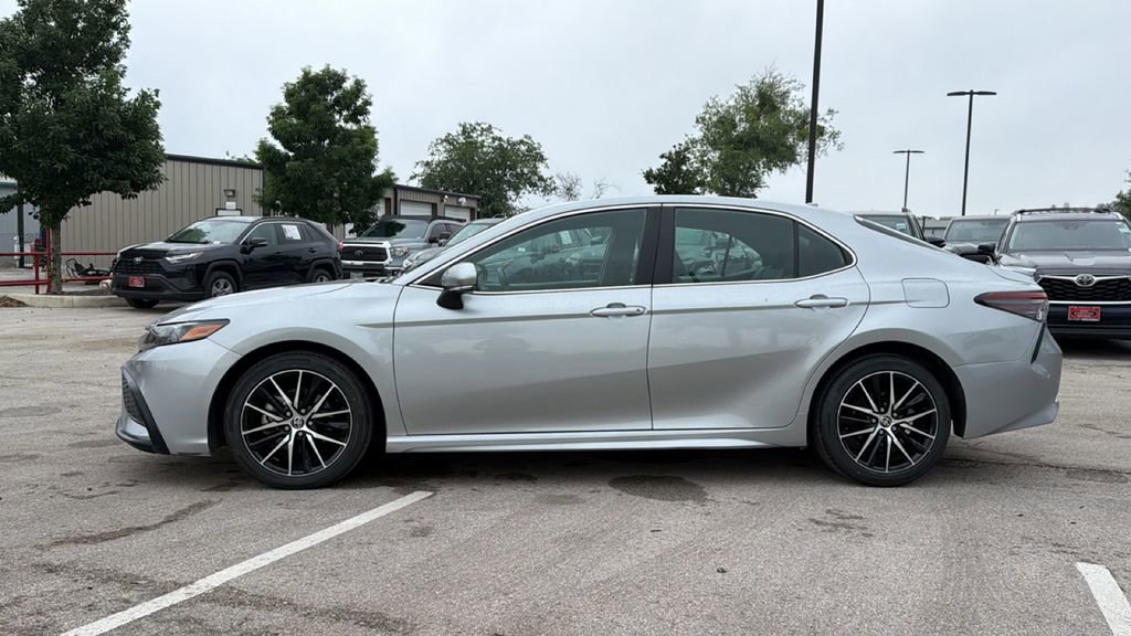 Certified 2024 Toyota Camry SE FWD image 10
