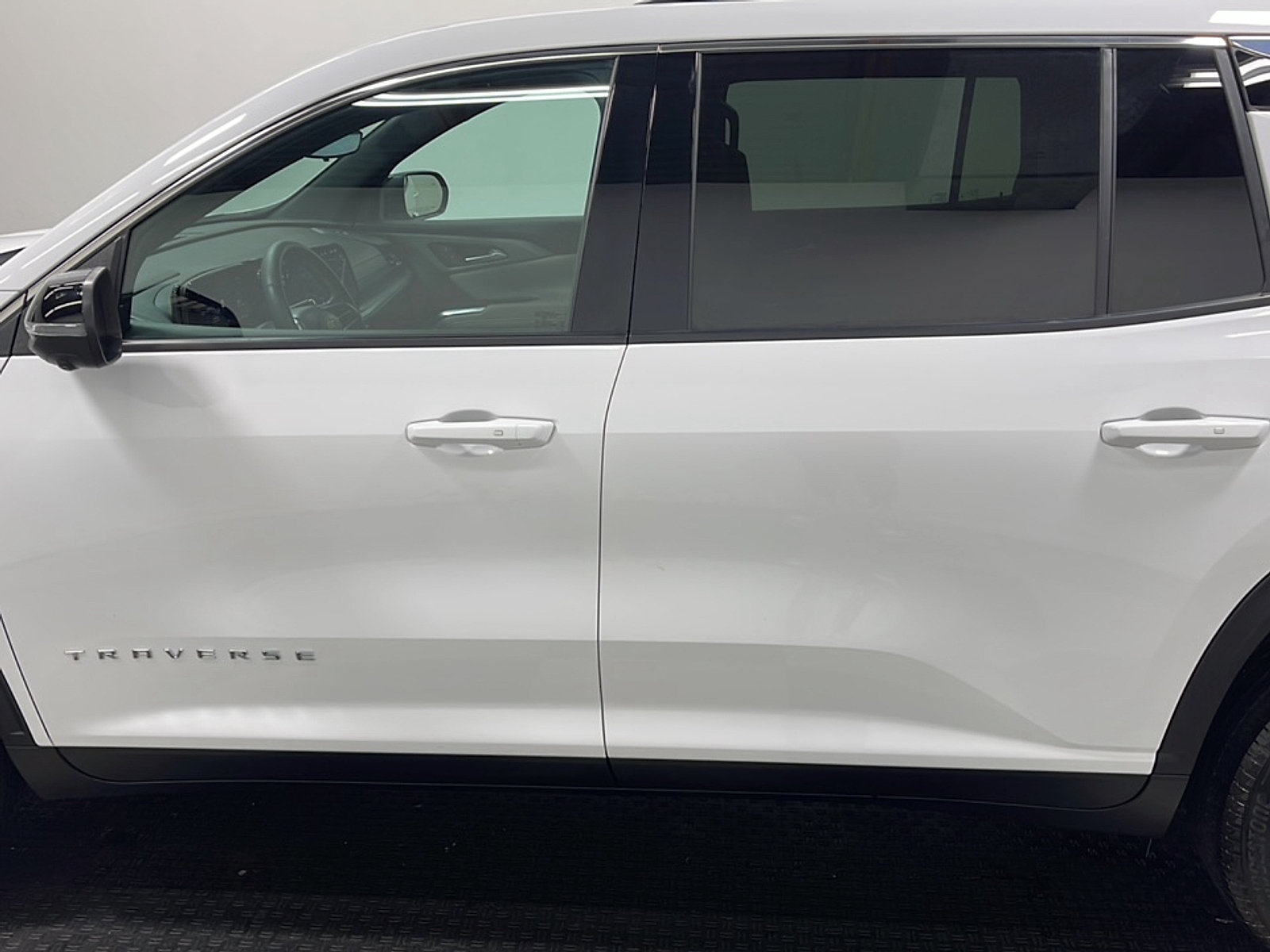 Used 2026 Chevrolet Traverse LT w/ Driver Confidence Package FWD image 15