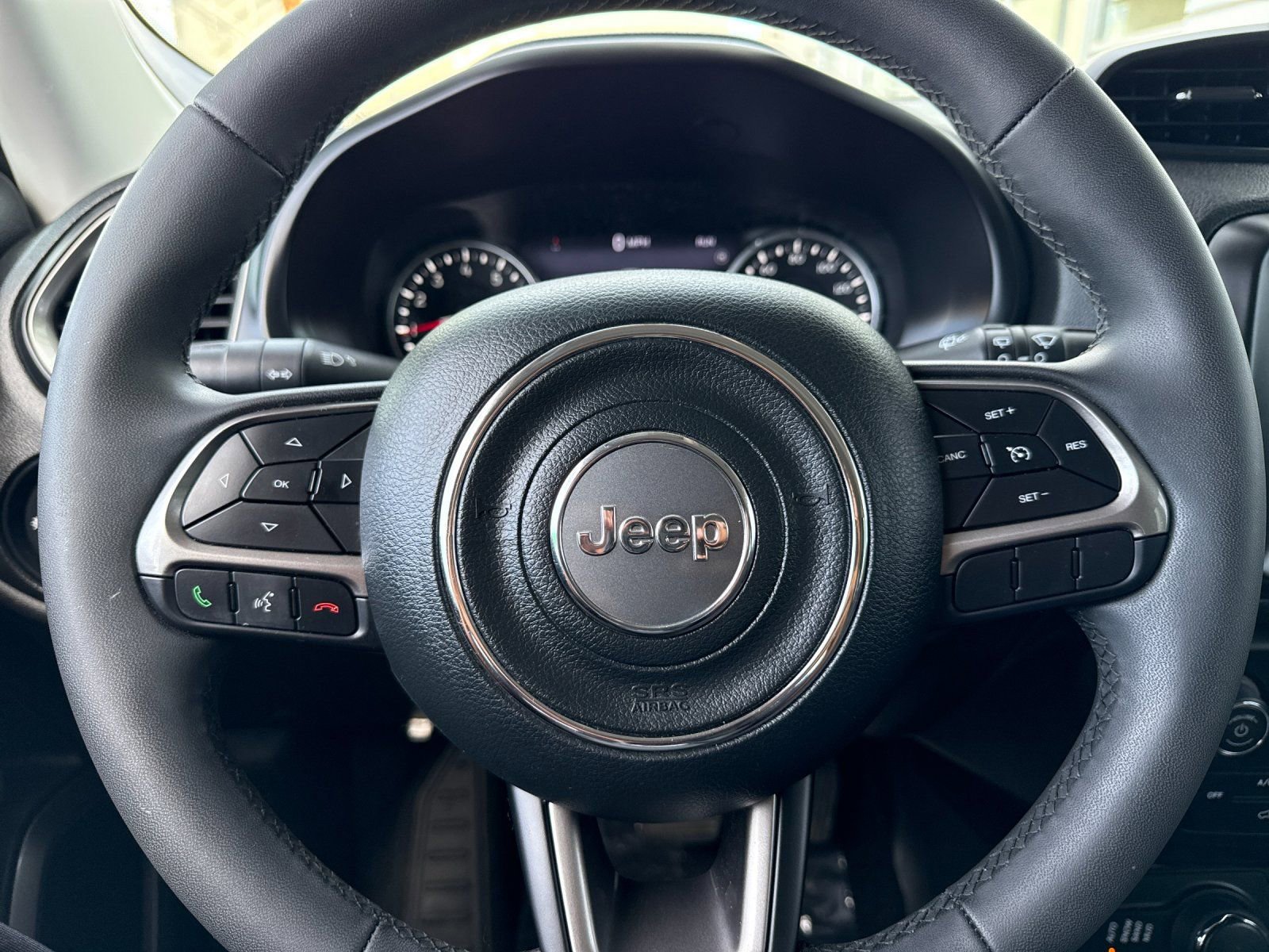 Used 2022 Jeep Renegade Latitude image 23