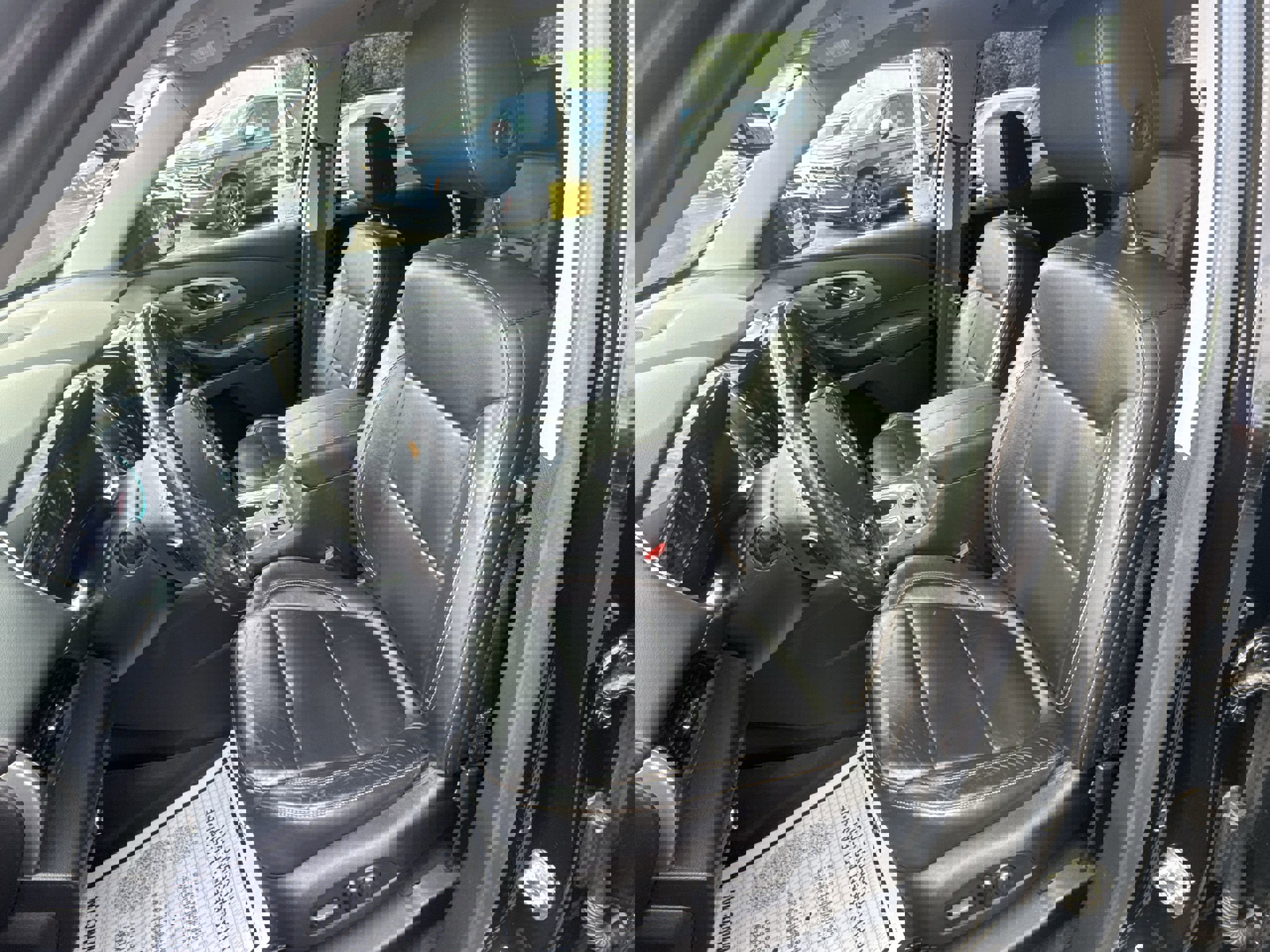 Used 2021 Chevrolet Traverse LT w/ LT Premium Package image 20