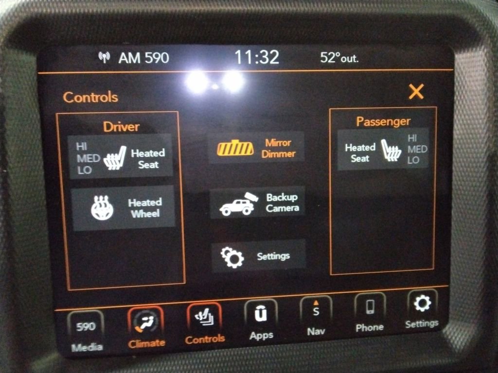 Used 2021 Jeep Wrangler Unlimited Sahara w/ Uconnect 4C Nav & Sound Group image 25