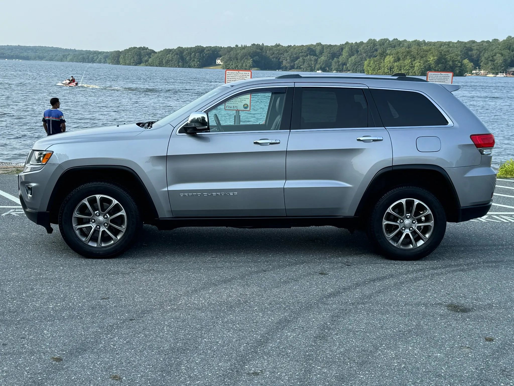 Used 2015 Jeep Grand Cherokee Limited image 6