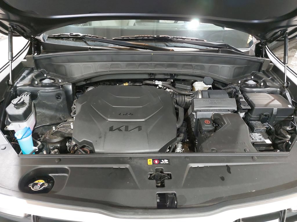 Used 2025 Kia Telluride S AWD/4WD image 32