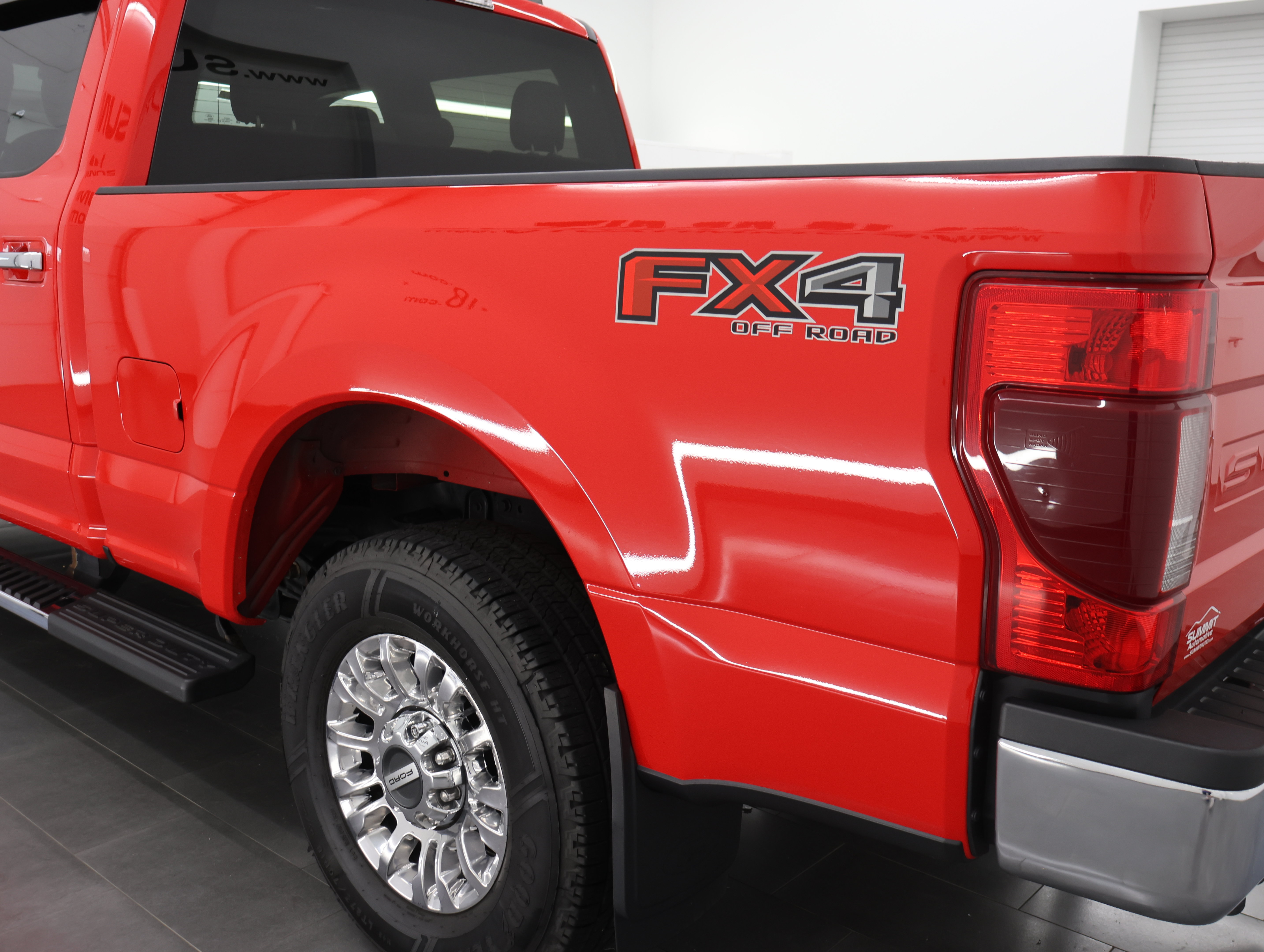 Used 2020 Ford F250 XLT w/ XLT Premium Package AWD/4WD image 31