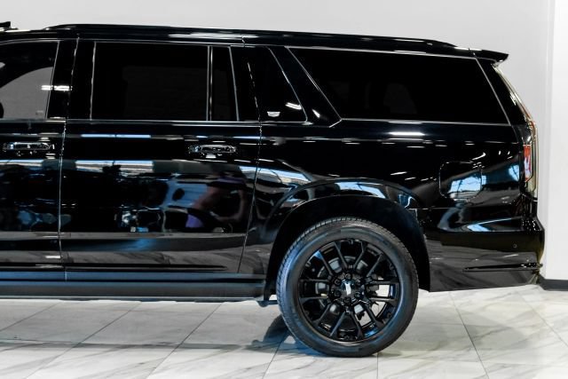 Used 2022 Cadillac Escalade ESV Sport Platinum w/ Heavy-Duty Trailer Package AWD/4WD image 19