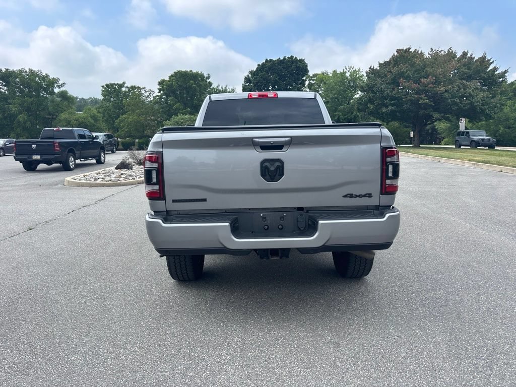 Used 2024 RAM 2500 Big Horn w/ Night Edition AWD/4WD image 4