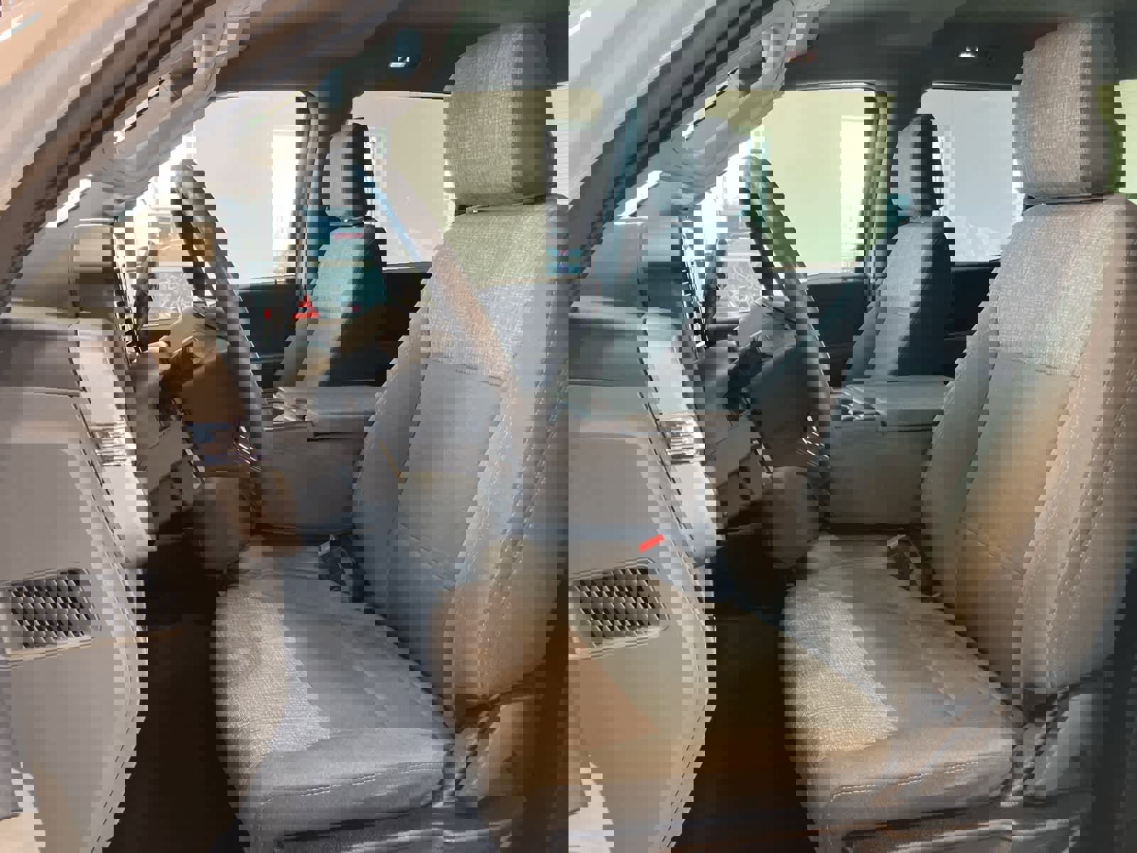 Used 2024 Ford F350 XLT image 11